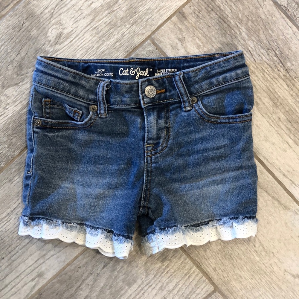 EUC Cat & Jack XS Girls Jean Shorts Lace with Trim